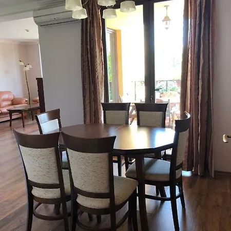Seaside Apartmán *
